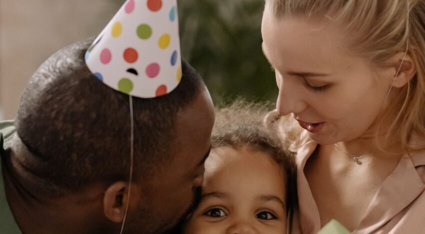 parents appreciating kid